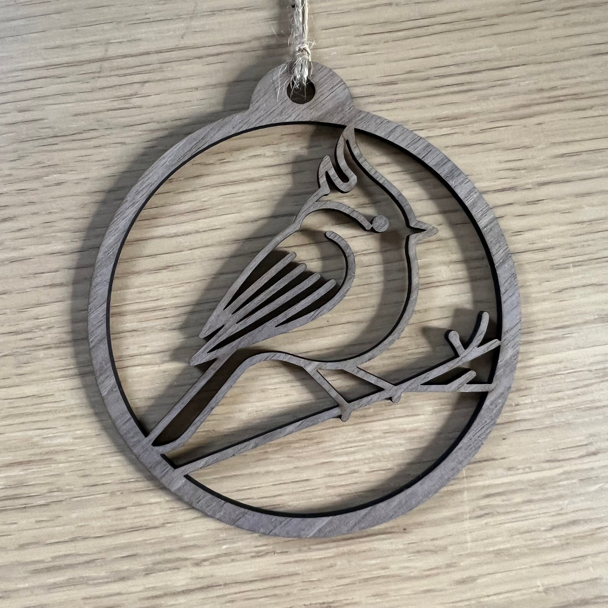 The Digital Tufted Titmouse Ornament & Inspirational Card Files by Wet Nose Woodworks include PDF, SVG, and laser cut templates—perfect for DIY crafts, gifts, or pairing with Bird Love Symbol cards. Suitable for xTool and other laser cutters.
